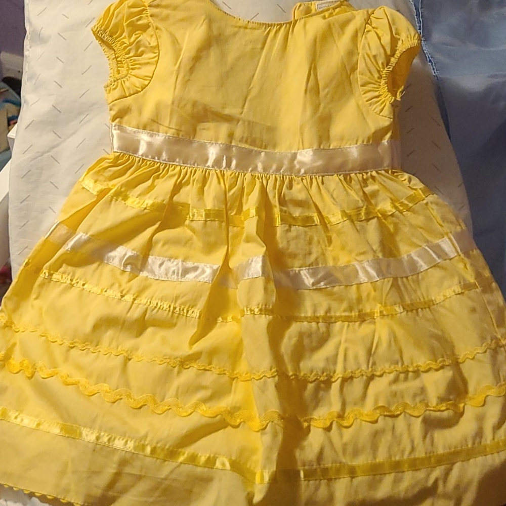 Girls dress